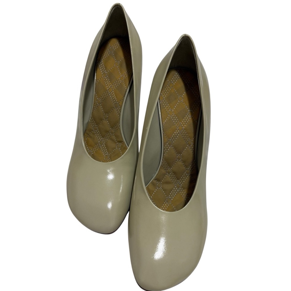 Burberry Classic Sage Green Heels